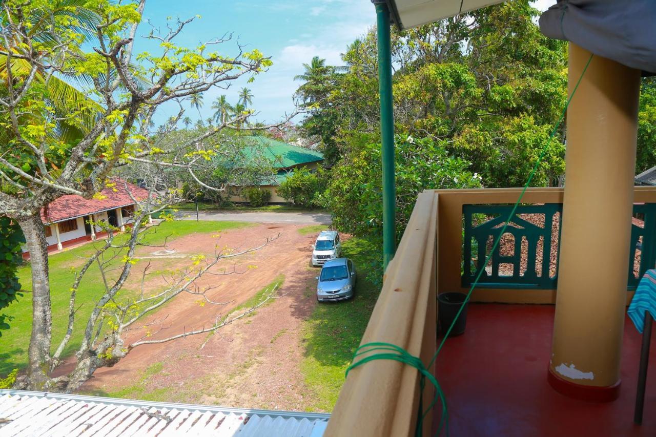 Lucullus Garden Bed & Breakfast Bentota Bagian luar foto