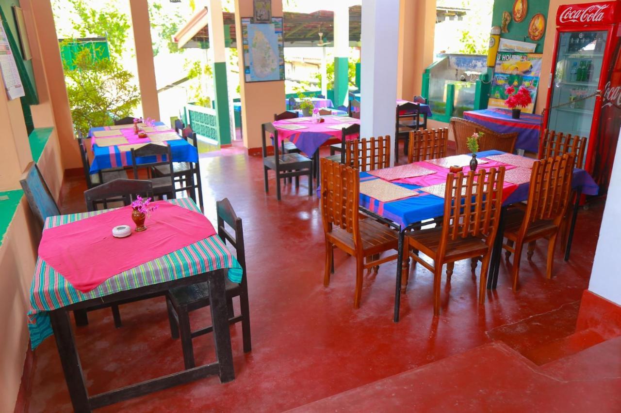 Lucullus Garden Bed & Breakfast Bentota Bagian luar foto